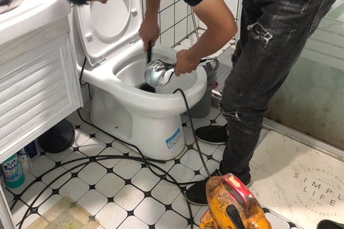 兰山疏通下水道